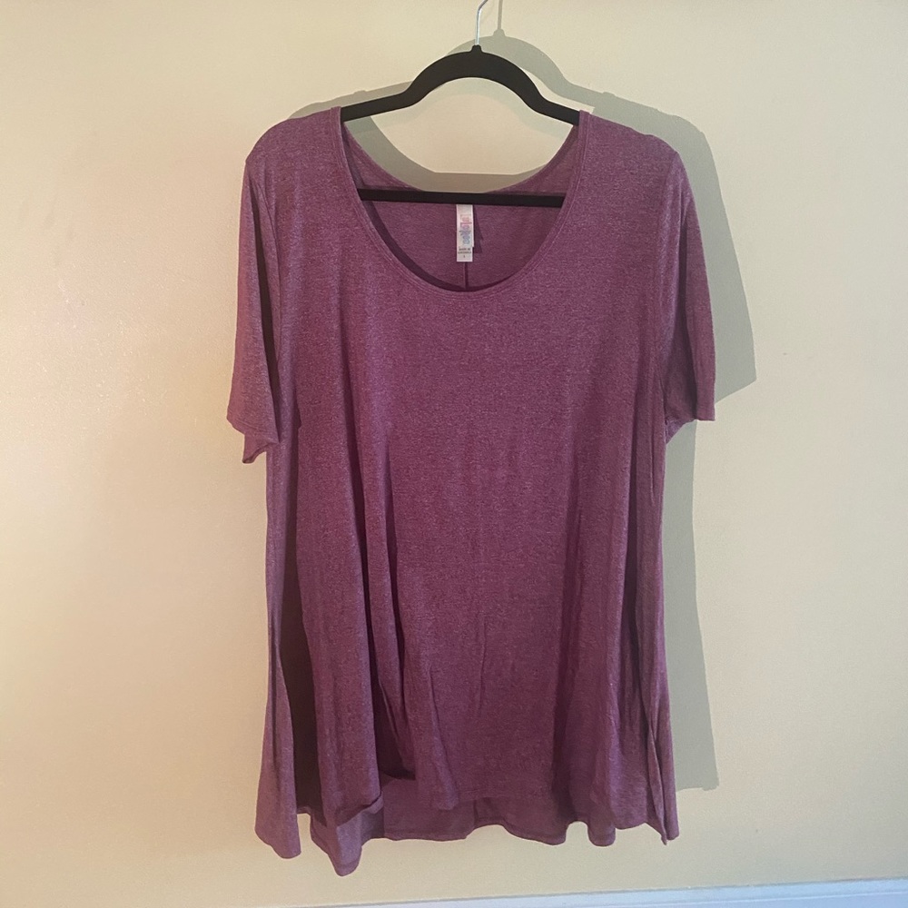 Lularoe top